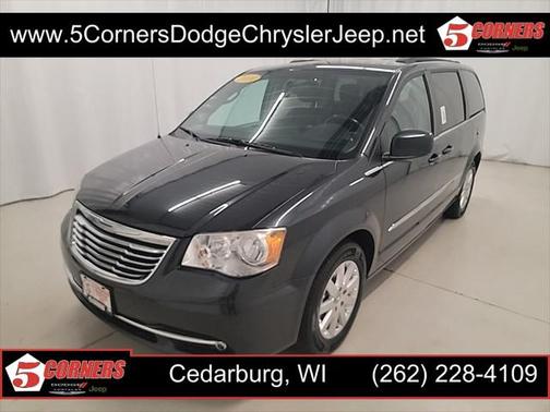 2014 Chrysler Town & Country Touring