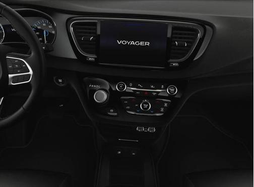 2025 Chrysler Voyager LX