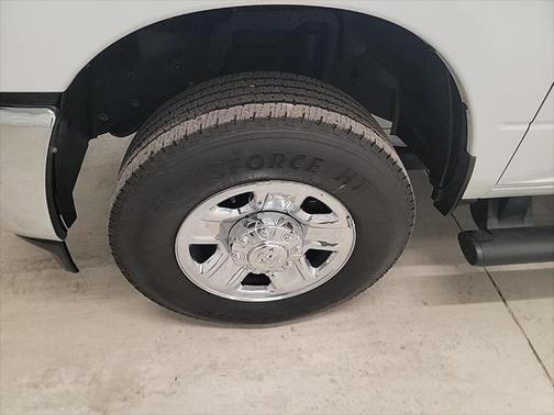 2022 RAM 2500 Tradesman Regular Cab 4x4 8' Box