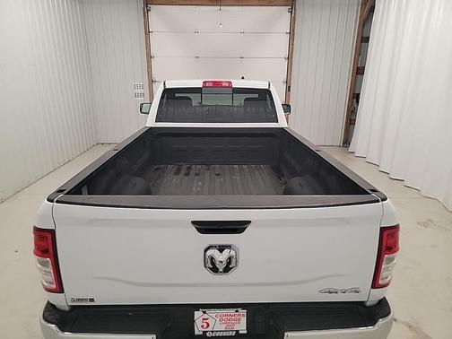 2022 RAM 2500 Tradesman Regular Cab 4x4 8' Box