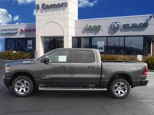 Granite Crystal Metallic Clearcoat 2019 RAM 1500 Big Horn