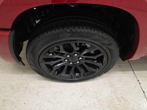 Molten Red Pearlcoat 2026 RAM 1500 Limited