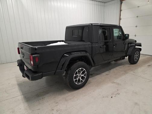 2026 Jeep Gladiator Sport S