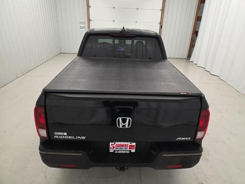 2017 Honda Ridgeline Black