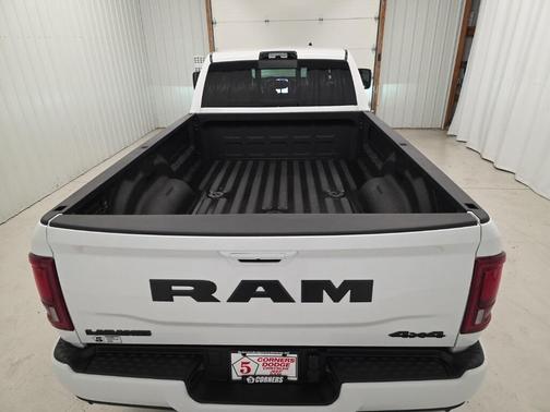2026 RAM 3500 Laramie Crew Cab 4x4 8' Box