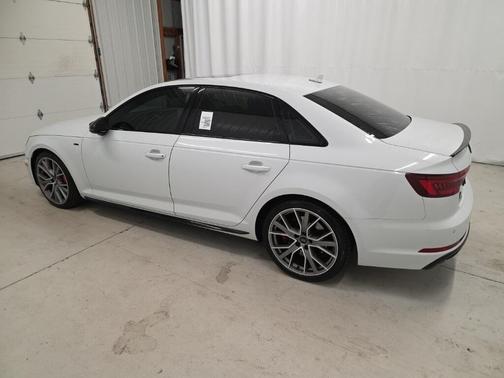 2019 Audi A4 2.0T Prestige