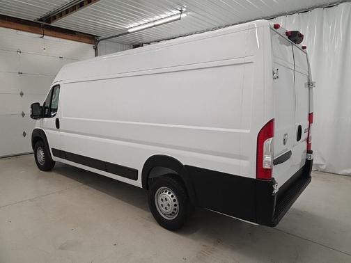 Bright White Clearcoat 2026 RAM ProMaster 3500 High Roof