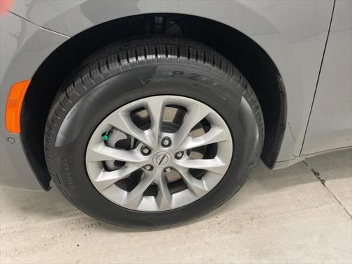 2025 Chrysler Pacifica L