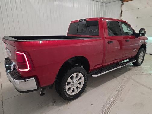 Molten Red Pearlcoat 2026 RAM 3500 Big Horn Crew Cab 4x4 6'4' Box