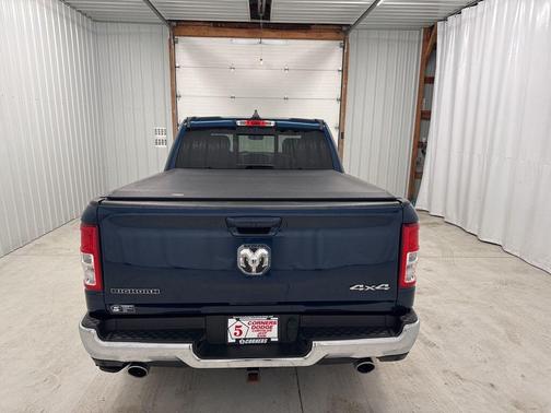 Patriot Blue Pearlcoat 2021 RAM 1500 Big Horn/Lone Star