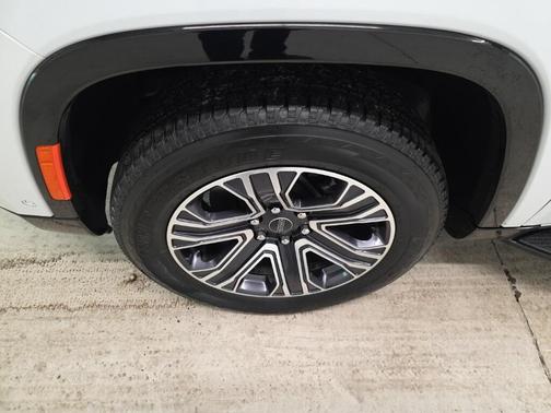 2025 Jeep Wagoneer L Series II 4x4