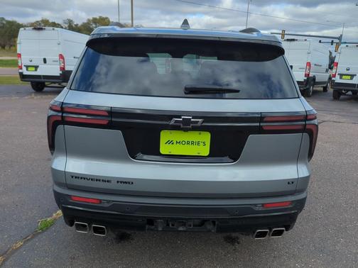 2024 Chevrolet Traverse LT