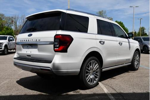 2023 Ford Expedition Platinum