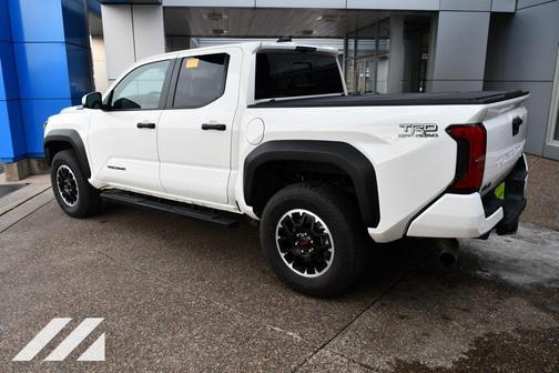 2025 Toyota Tacoma Hybrid TRD Off Road