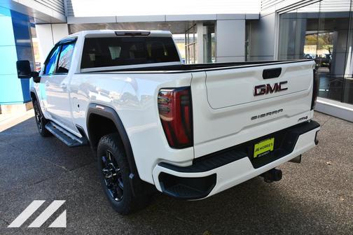 2024 GMC Sierra 2500 AT4
