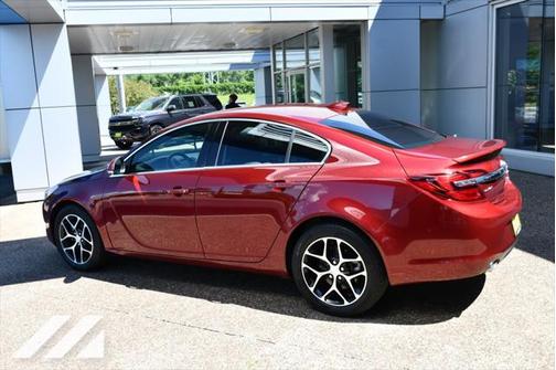 2016 Buick Regal Turbo Sport Touring