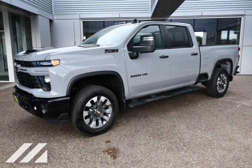 Cherry Red Tintcoat 2022 Chevrolet Suburban 4WD Z71