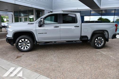 Cherry Red Tintcoat 2022 Chevrolet Suburban 4WD Z71