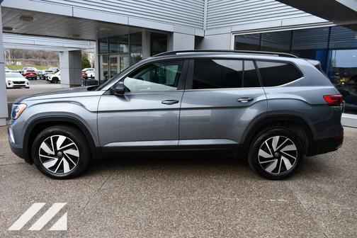 2025 Volkswagen Atlas 2.0T SE w/Technology 4MOTION