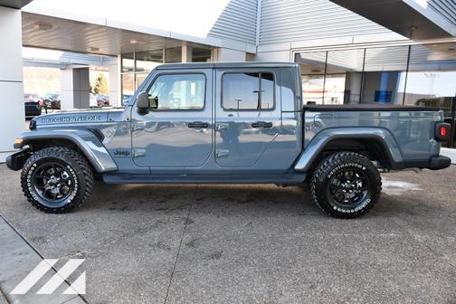 2025 Jeep Gladiator High Tide