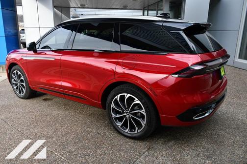 2025 Lincoln Nautilus Reserve