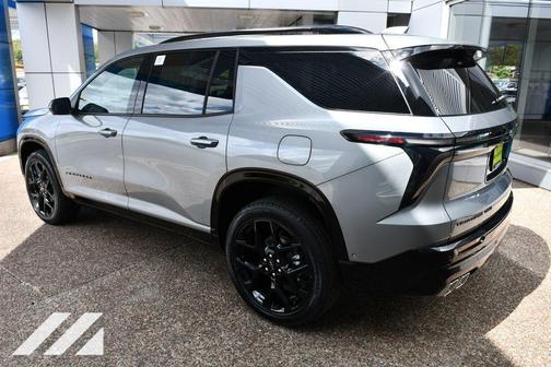 Sterling Gray Metallic 2026 Chevrolet Traverse RS