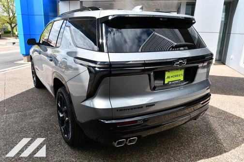 Sterling Gray Metallic 2026 Chevrolet Traverse RS