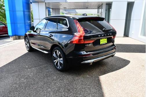 2022 Volvo XC60 B6 Inscription