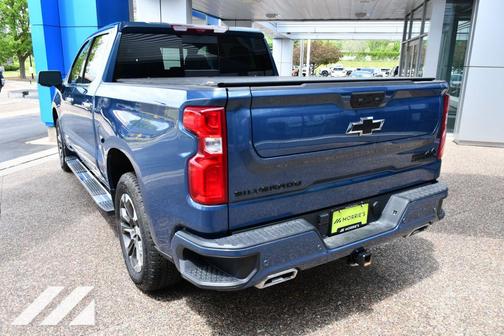 Lakeshore Blue Metallic 2024 Chevrolet Silverado 1500 High Country