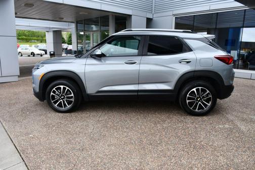Sterling Gray Metallic 2024 Chevrolet Trailblazer LT