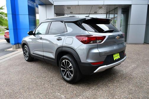 Sterling Gray Metallic 2024 Chevrolet Trailblazer LT