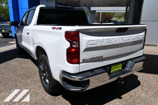 Summit White 2024 Chevrolet Silverado 1500 LT
