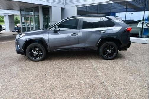 2021 Toyota RAV4 Hybrid SE