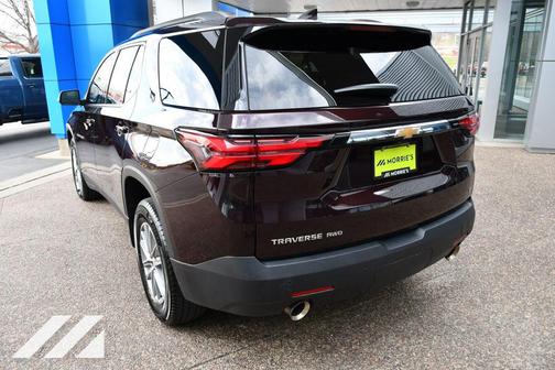 Black Cherry Metallic 2022 Chevrolet Traverse LT Cloth