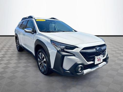 Crystal White Pearl 2025 Subaru Outback Touring