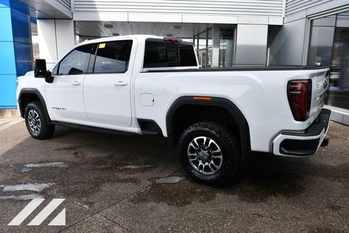 2024 GMC Sierra 2500 AT4