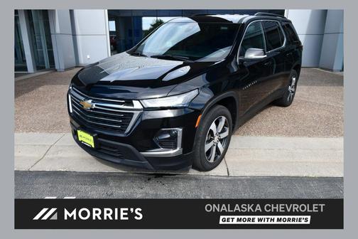 Mosaic Black Metallic 2023 Chevrolet Traverse LT Leather