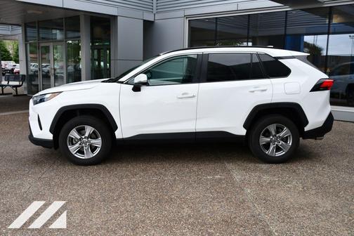 Ice Cap 2024 Toyota RAV4 XLE