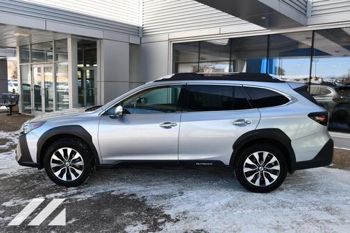 2023 Subaru Outback Touring XT