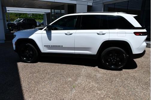 2023 Jeep Grand Cherokee Altitude