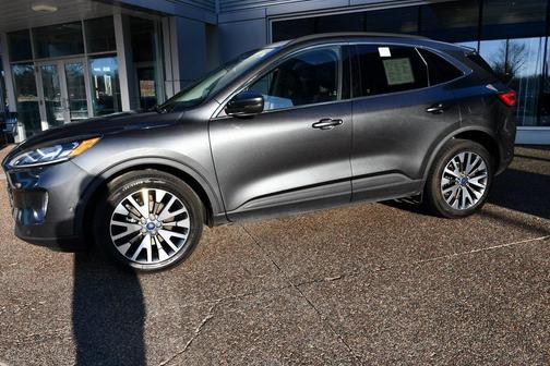 2020 Ford Escape Titanium