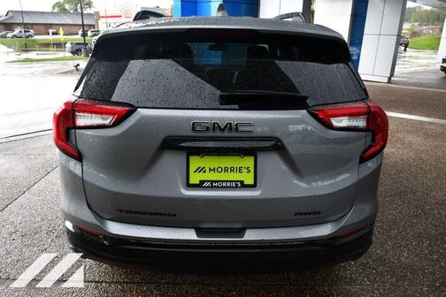 Sterling Metallic 2024 GMC Terrain SLT