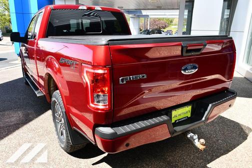 Ruby Red Metallic Tinted Clearcoat 2015 Ford F-150 XLT