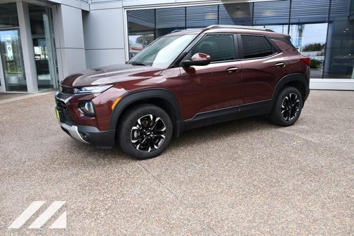 Mahogany Red Metallic 2022 Chevrolet Trailblazer LT