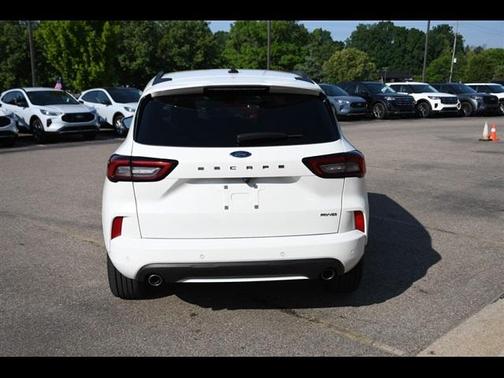 2023 Ford Escape ST-Line Elite