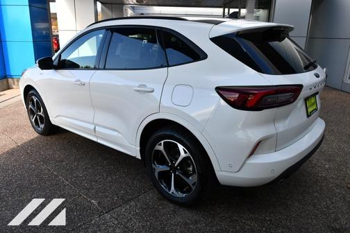 2023 Ford Escape ST-Line Elite