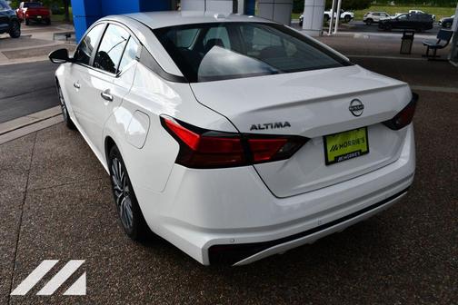 Glacier White 2025 Nissan Altima 2.5 SV