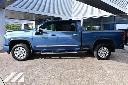 Lakeshore Blue Metallic 2024 Chevrolet Silverado 3500 High Country