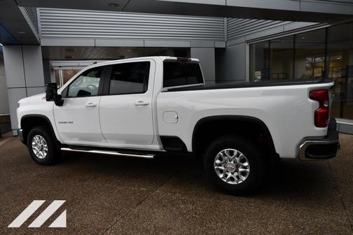 2025 Chevrolet Silverado 3500 LT