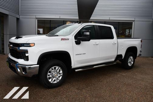 2025 Chevrolet Silverado 3500 LT